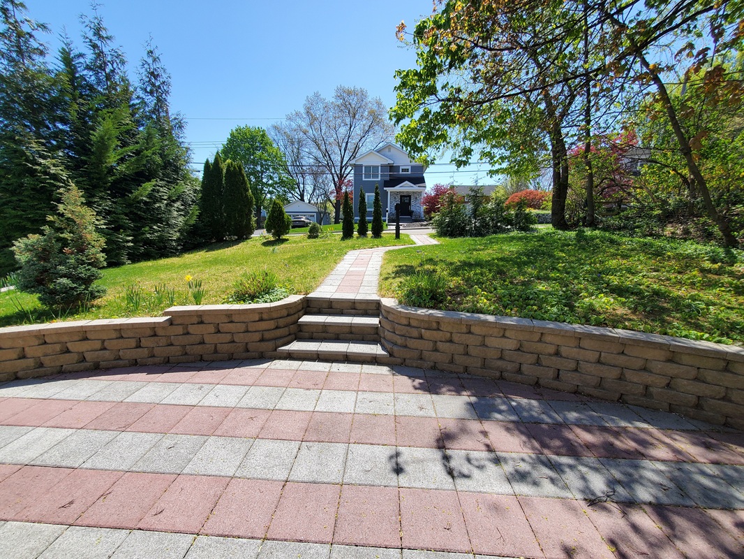 Patio & Retaining Wall